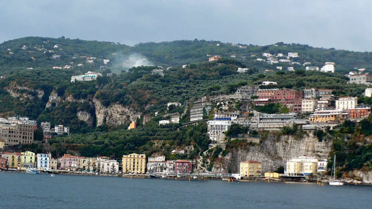Dove ammirare il tramonto Sorrento: punti panoramici e consigli pratici